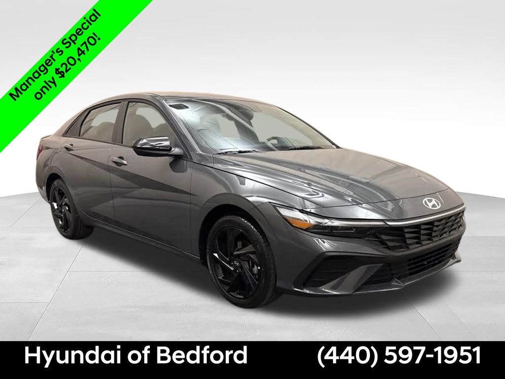 Certified 2026 Hyundai Elantra Sport FWD image 3