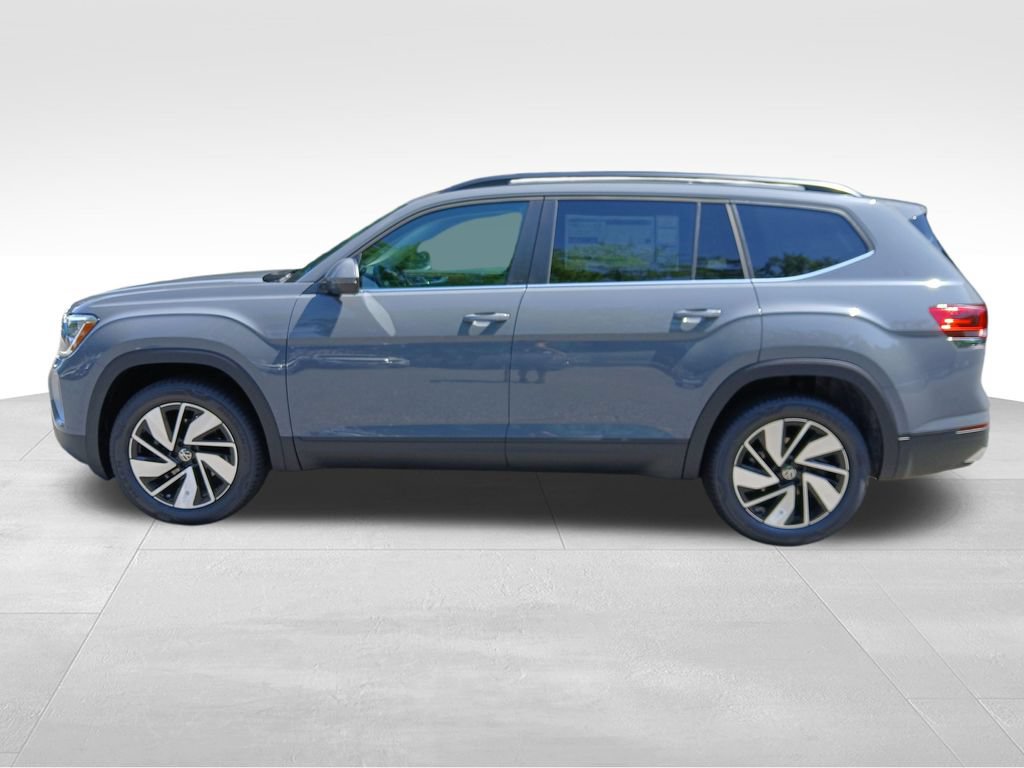 New 2026 Volkswagen Atlas SE FWD image 2