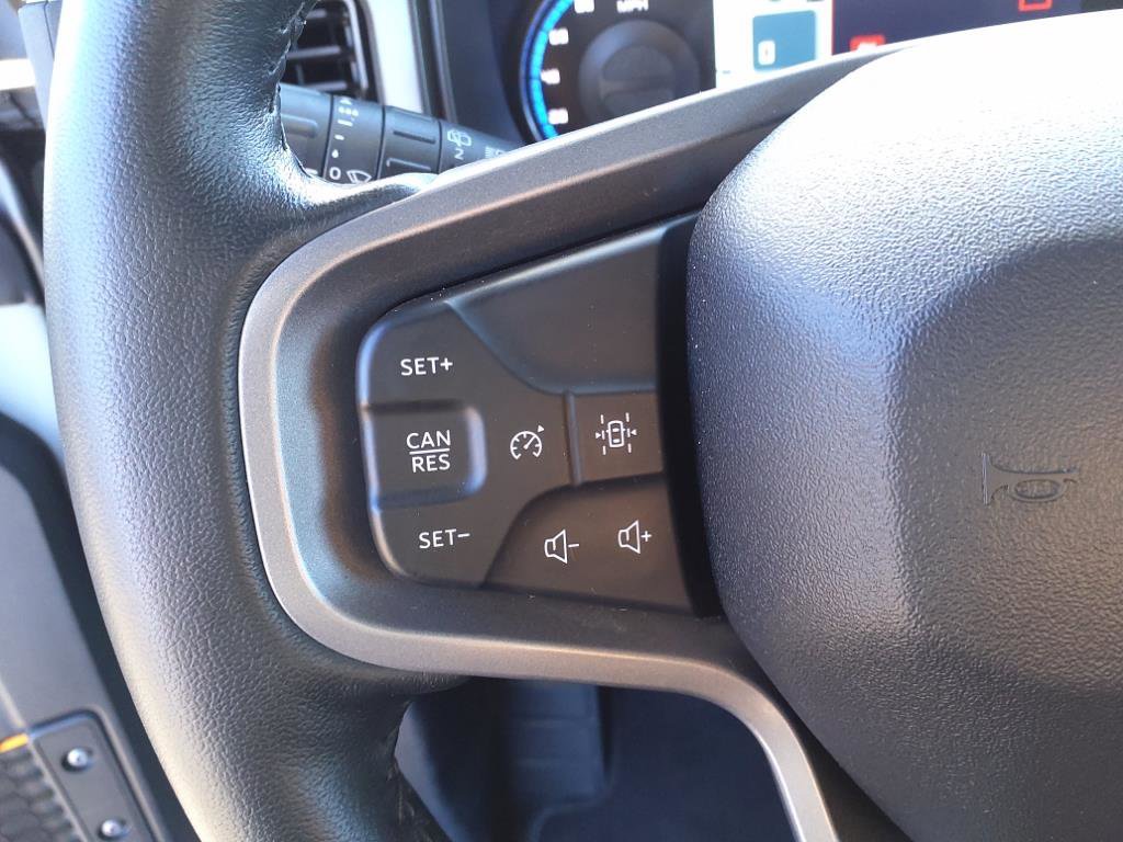 Used 2023 Ford Bronco Badlands image 14