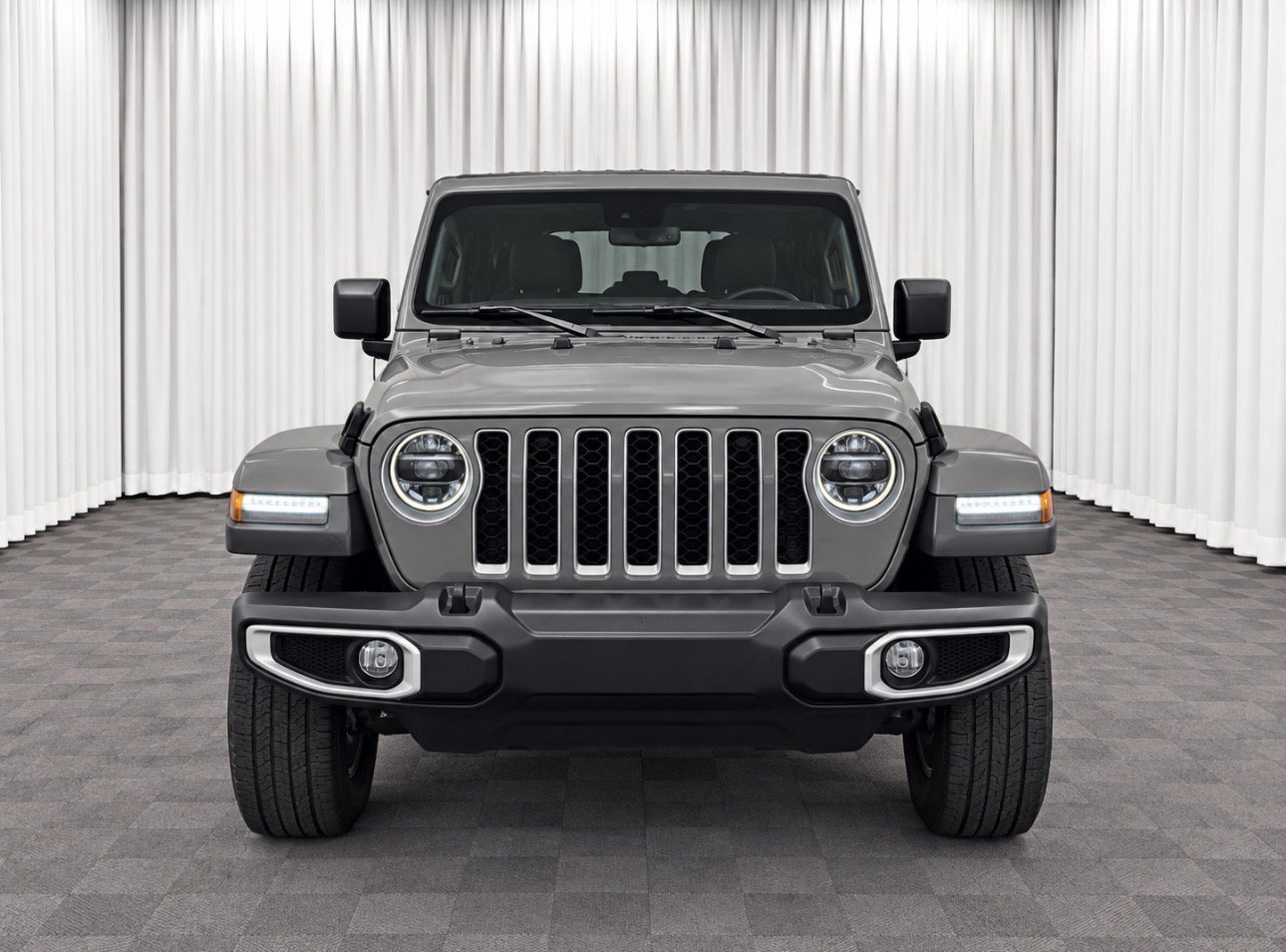 Used 2021 Jeep Wrangler Unlimited Sahara w/ Cold Weather Group AWD/4WD image 8