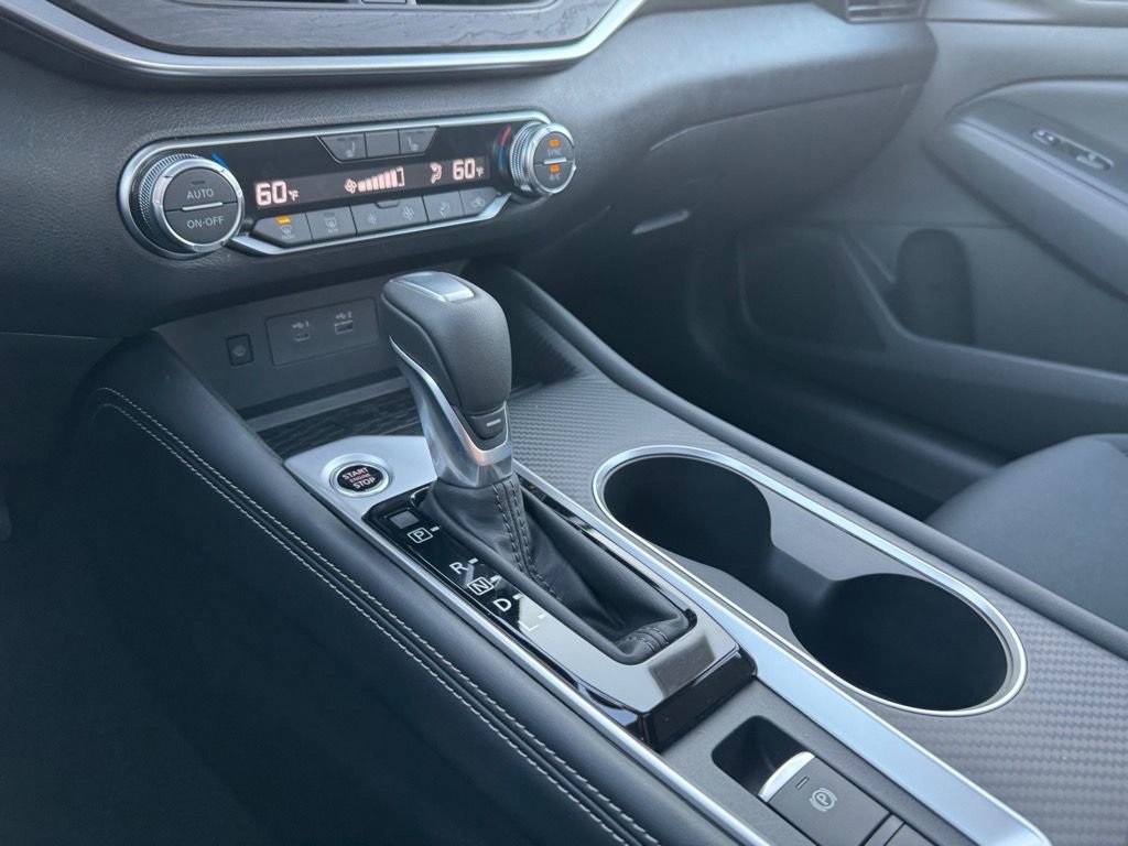 New 2025 Nissan Altima 2.5 SV w/ SV Premium Package FWD image 20