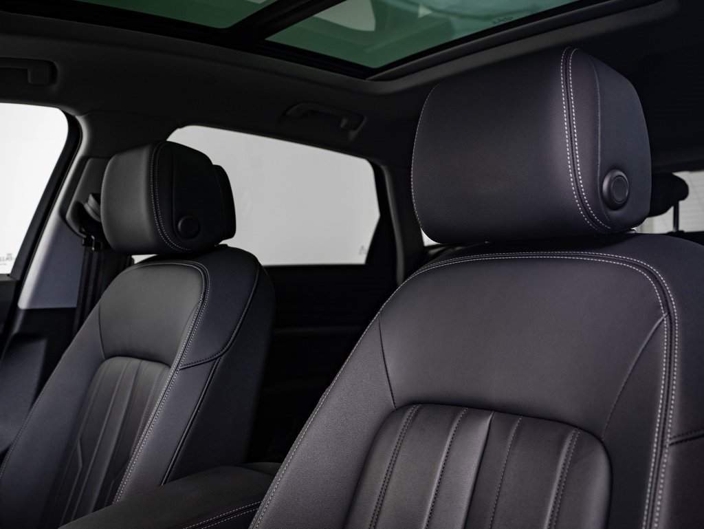 Used 2022 Audi e-tron Premium w/ Convenience Plus Package image 22