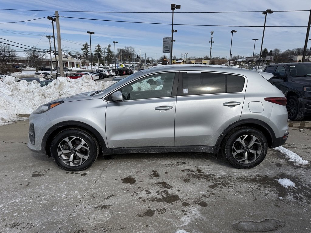 Used 2020 Kia Sportage LX image 8