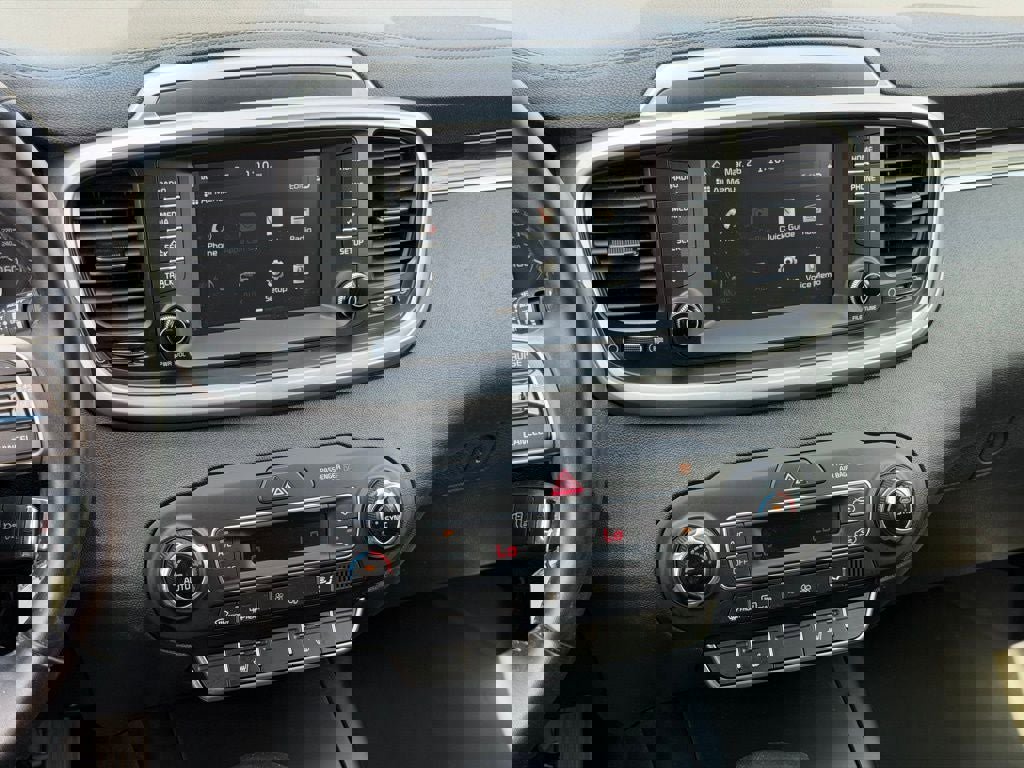 Used 2020 Kia Sorento LX w/ LX I4 Convenience Package image 33