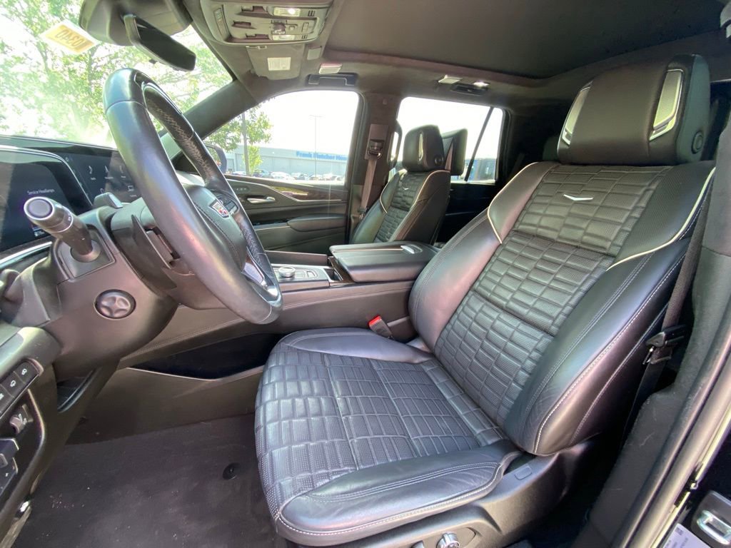 Used 2023 Cadillac Escalade Premium Luxury Platinum w/ LPO, Floor Liner Package AWD/4WD image 15
