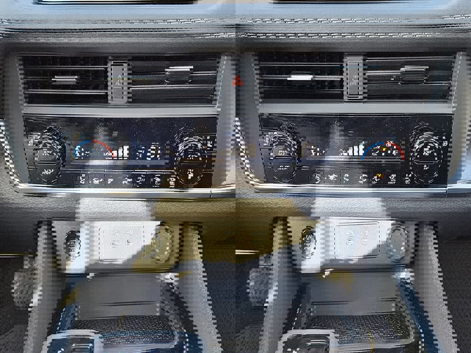 New 2026 Nissan Rogue SV image 10