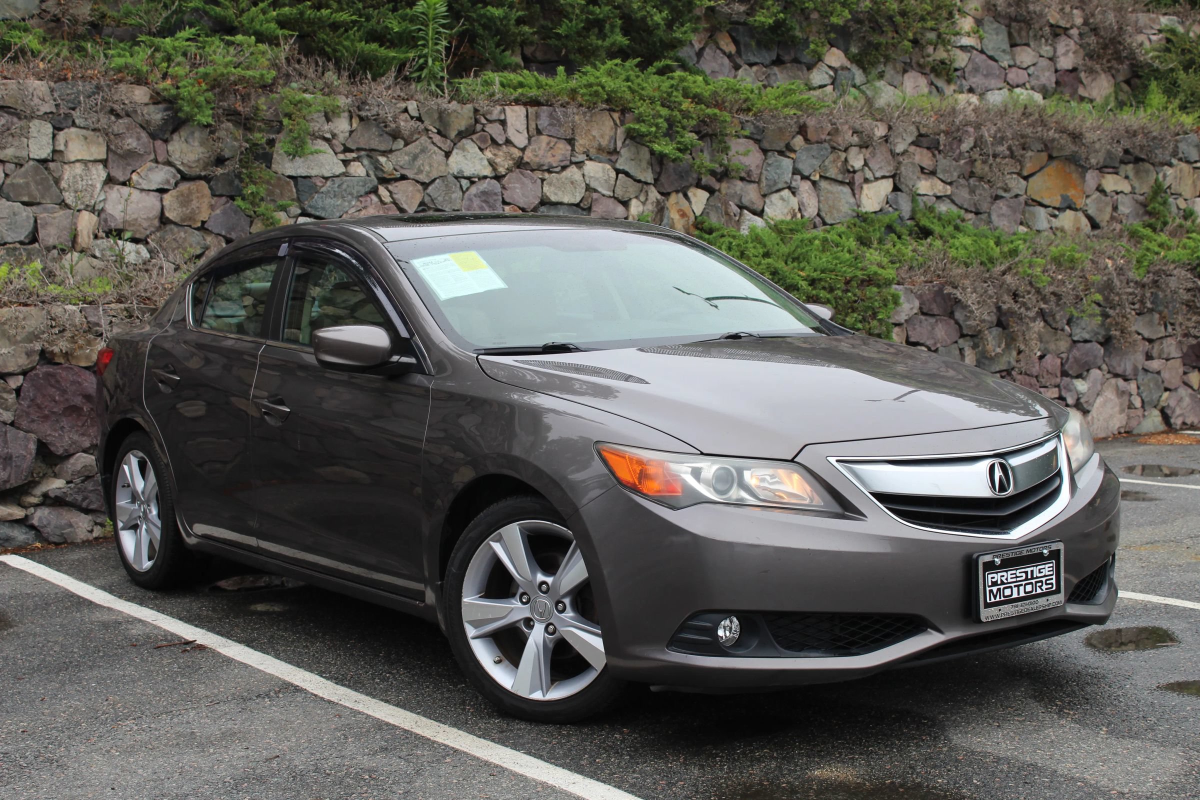 Used 2014 Acura ILX w/ Technology Package FWD image 4