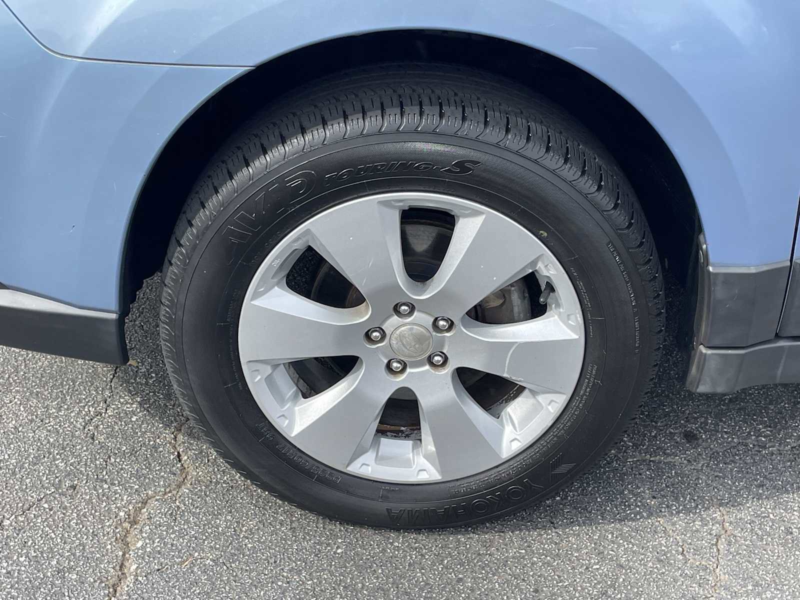 Used 2012 Subaru Outback 2.5i Premium w/ All-Weather Pkg image 6