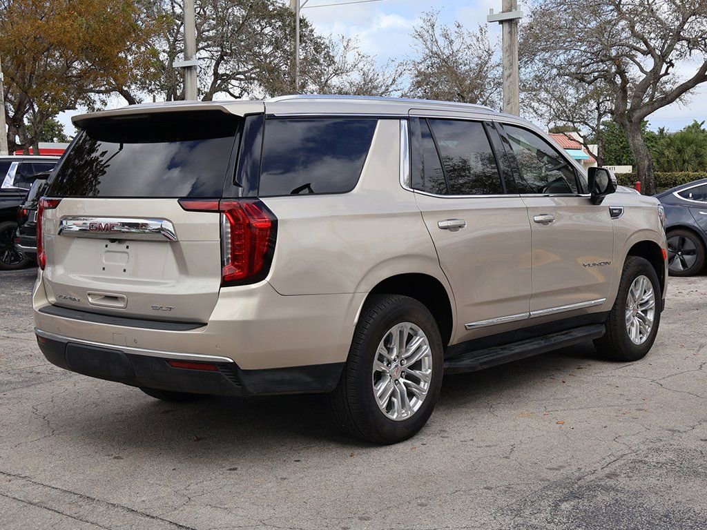Used 2024 GMC Yukon SLT w/ SLT Luxury Package RWD image 12
