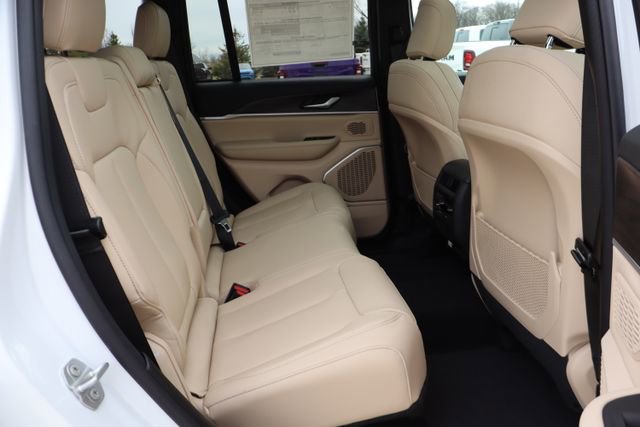 New 2026 Jeep Grand Cherokee Limited image 41