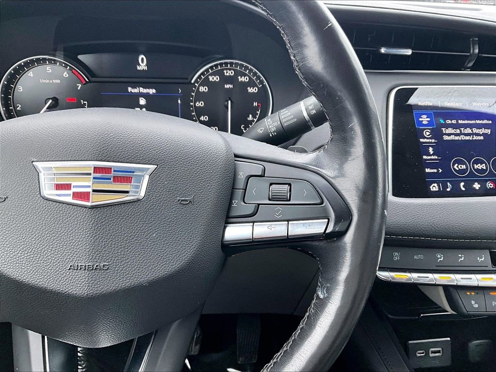 Used 2023 Cadillac XT4 Premium Luxury w/ Cold Weather Package image 17