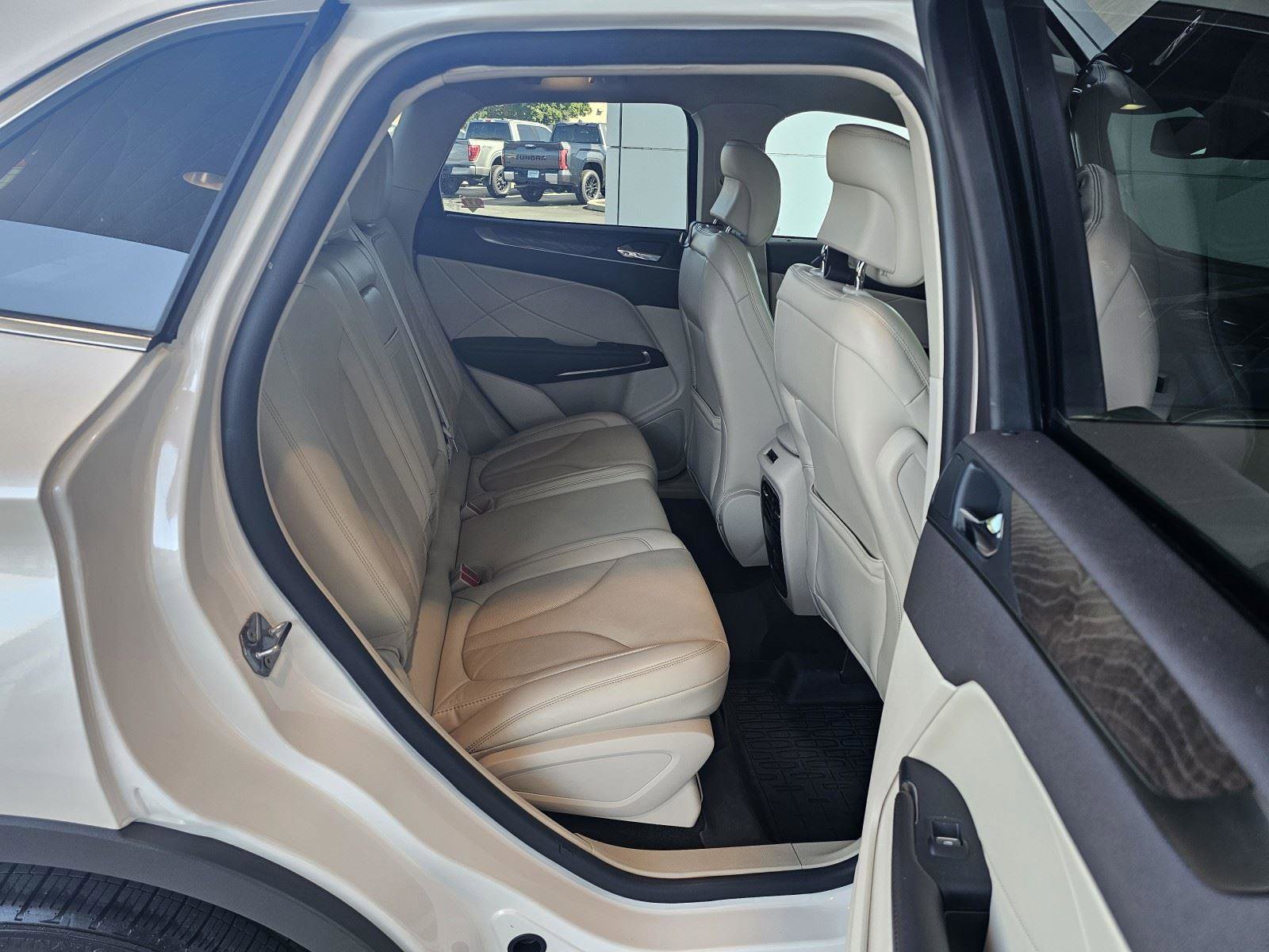 Used 2019 Lincoln MKC Reserve w/ MKC Climate Package image 15