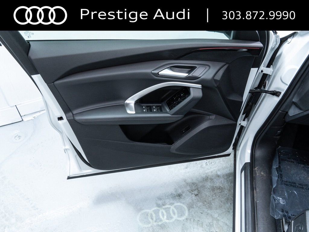 Used 2025 Audi Q5 Premium w/ Convenience Package image 20
