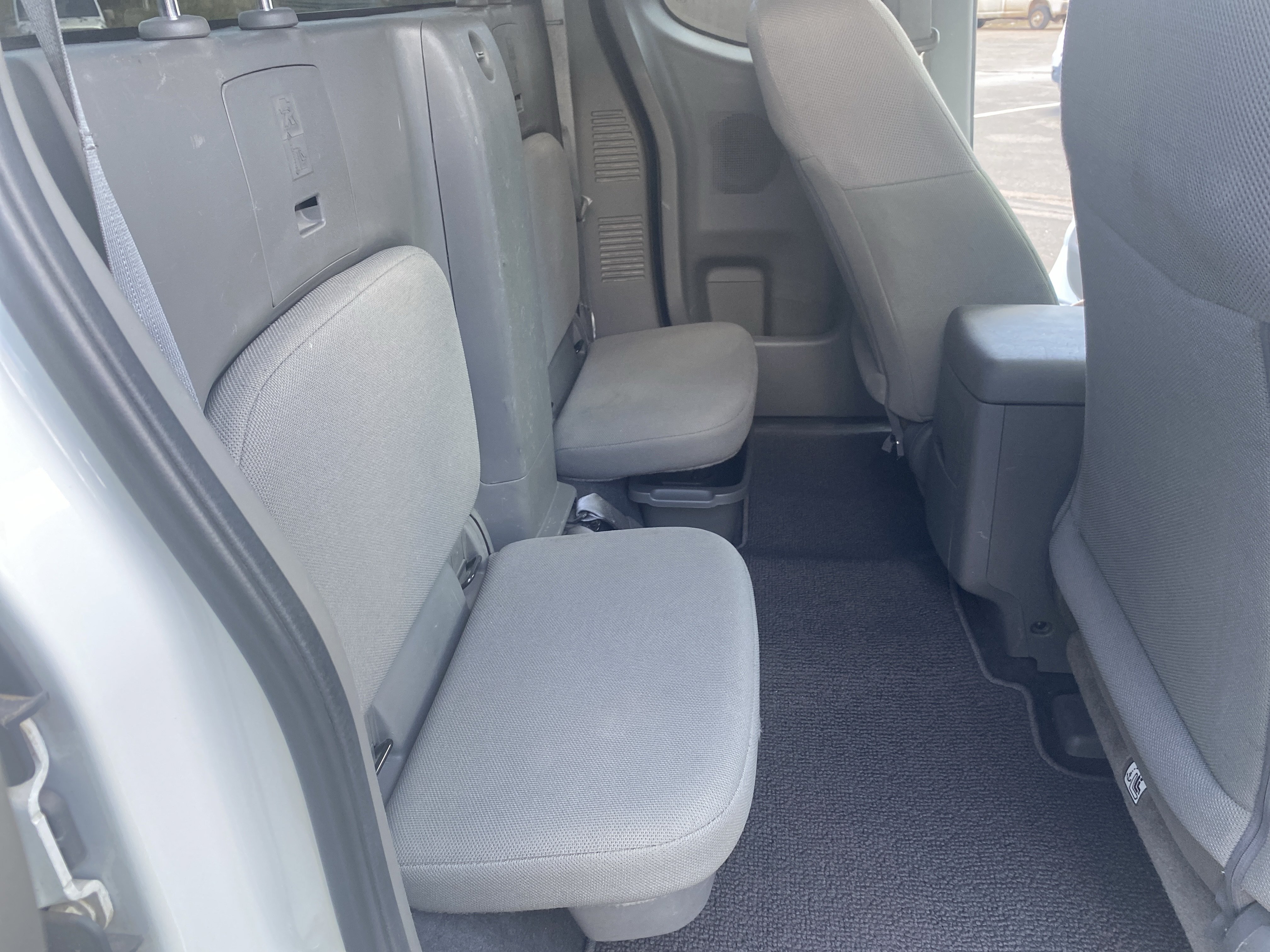 Used 2020 Nissan Frontier S RWD image 15