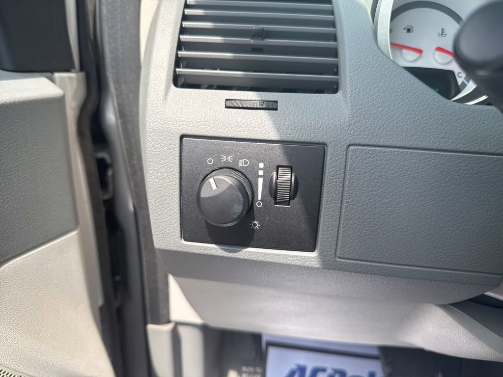 Used 2010 Dodge Grand Caravan SE w/ Popular Equipment Group FWD image 22