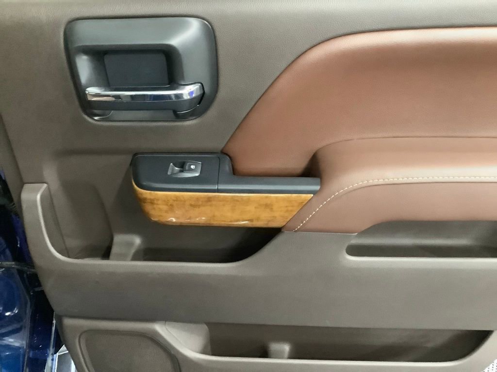 Used 2016 Chevrolet Silverado 2500 High Country w/ Duramax Plus Package image 29