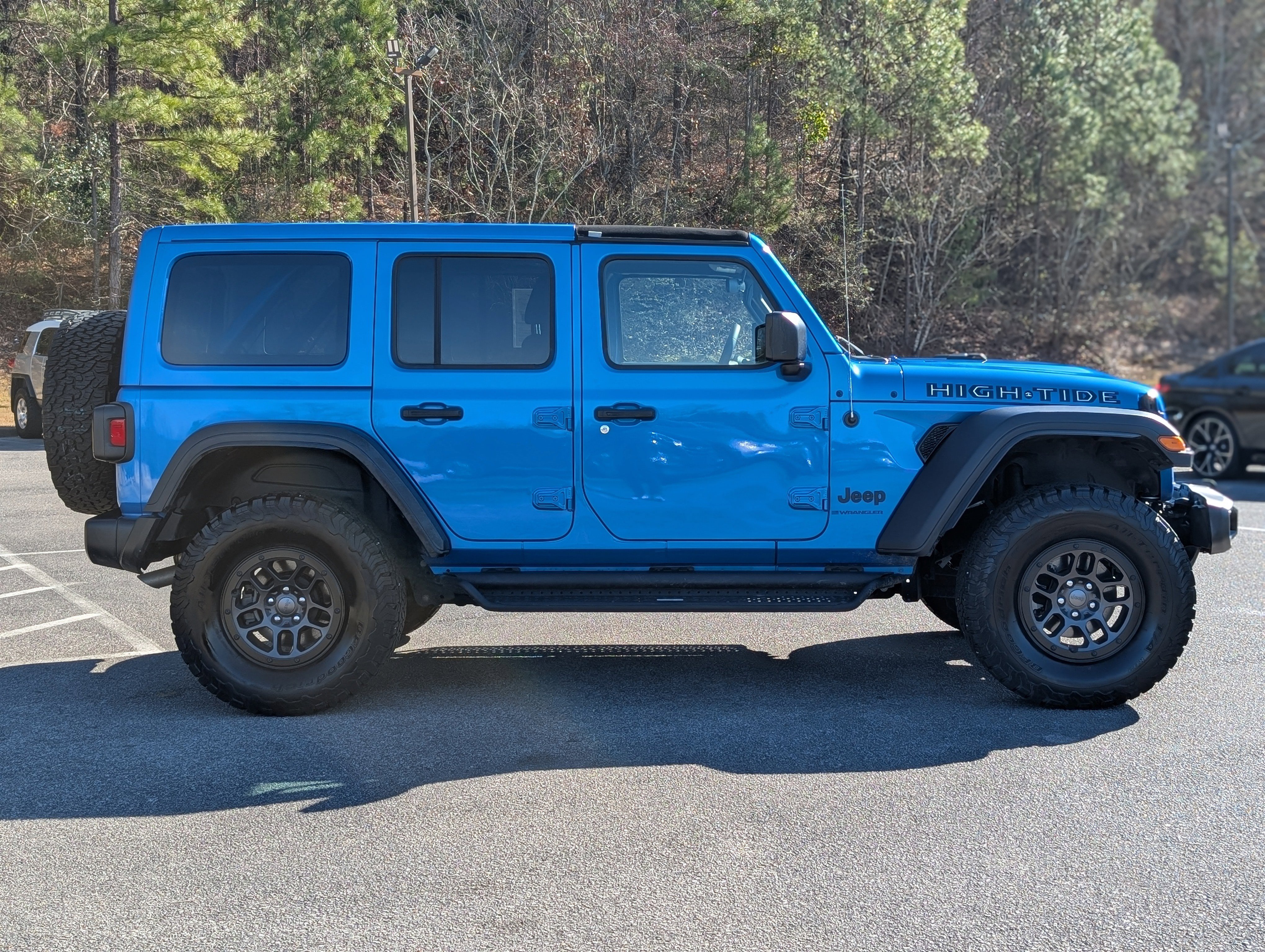 Used 2023 Jeep Wrangler Unlimited Sport image 10