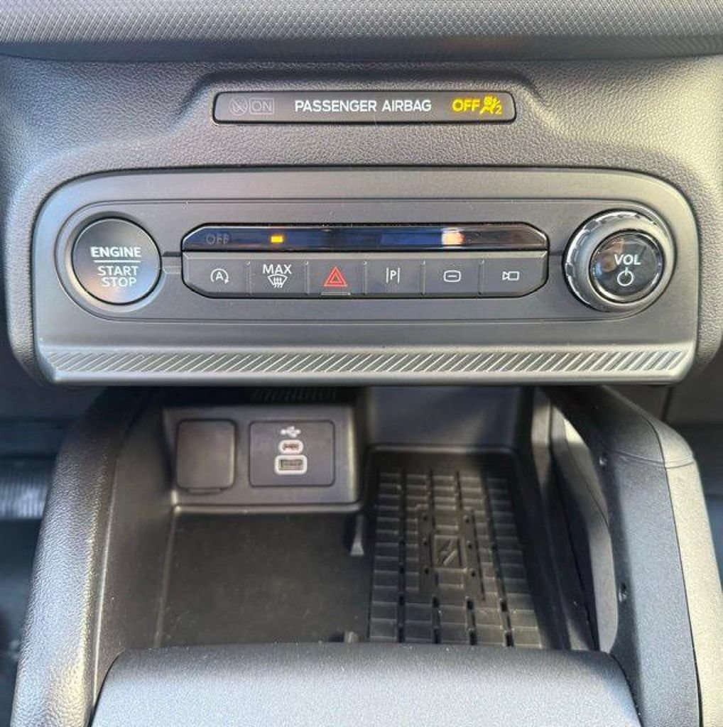 Used 2025 Ford Bronco Sport Badlands AWD/4WD image 13