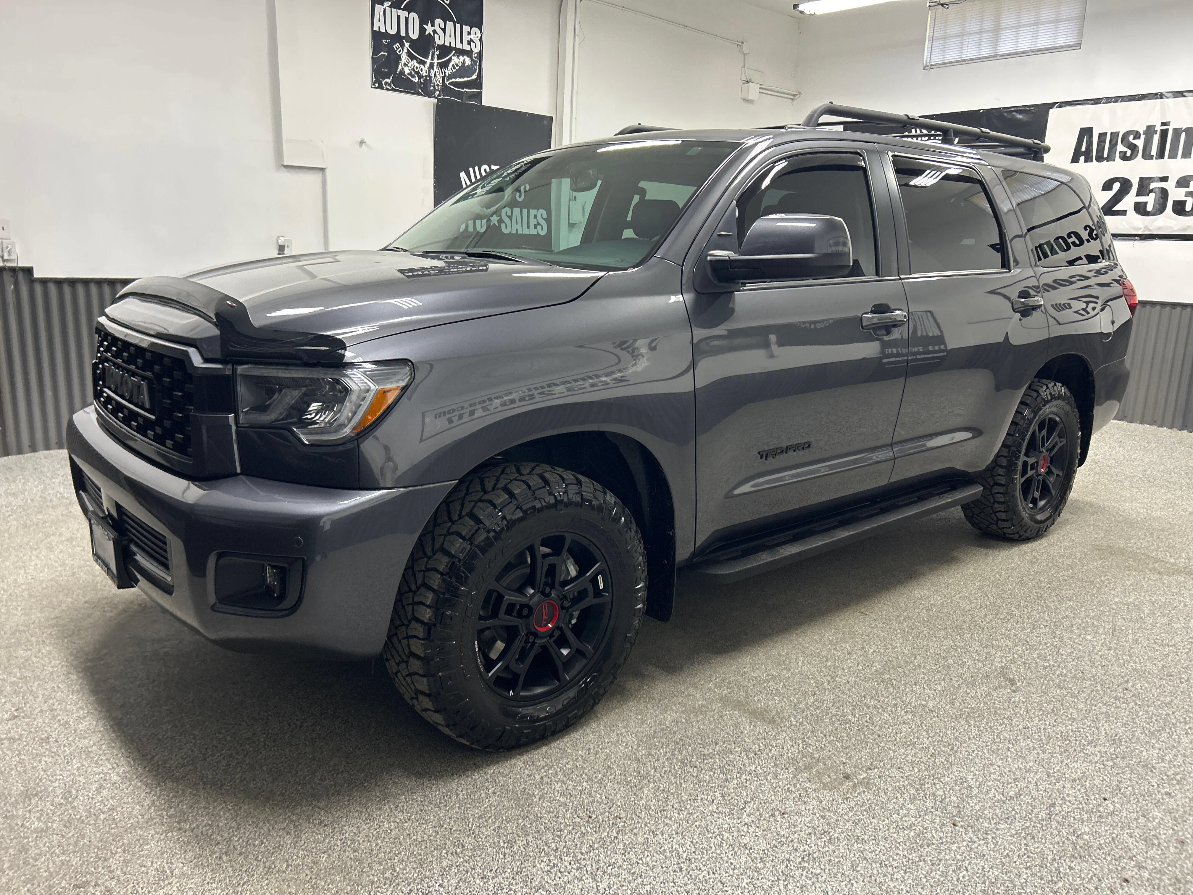 Used 2022 Toyota Sequoia TRD Pro AWD/4WD image 3