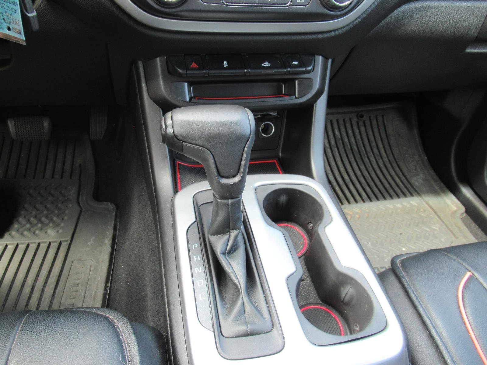 Used 2020 Chevrolet Colorado LT w/ LPO, Premium Interior Package AWD/4WD image 29