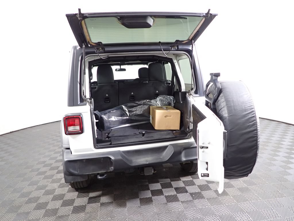 Used 2023 Jeep Wrangler Unlimited Sport AWD/4WD image 12