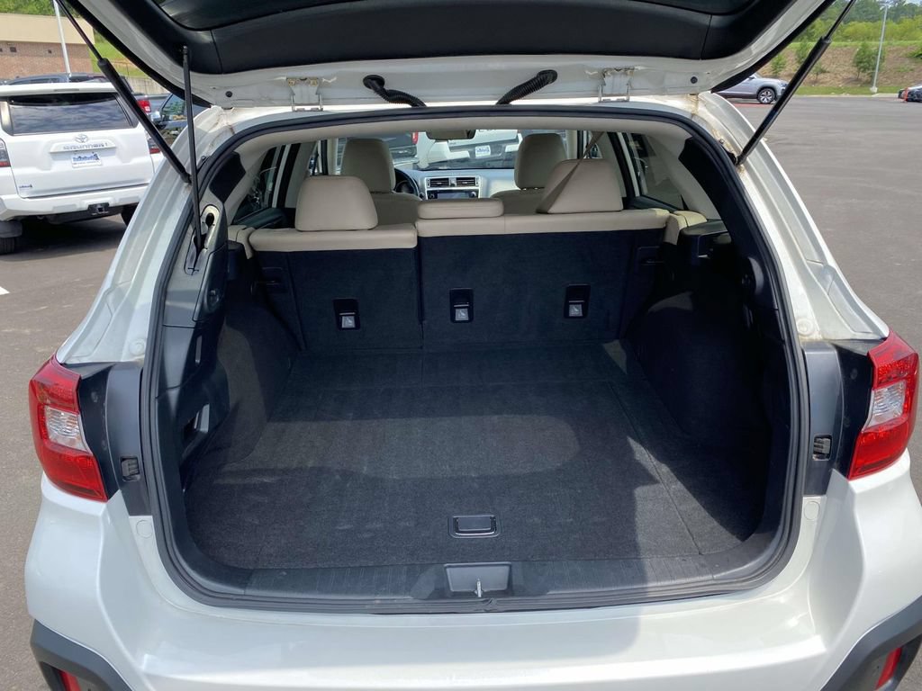 Used 2019 Subaru Outback 2.5i Limited AWD/4WD image 12