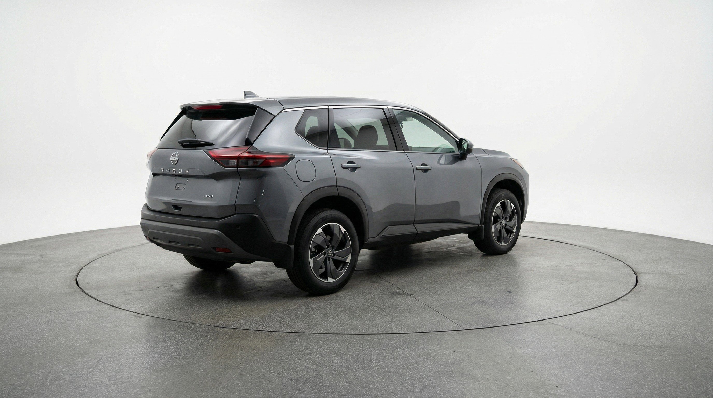 Used 2025 Nissan Rogue SV image 9