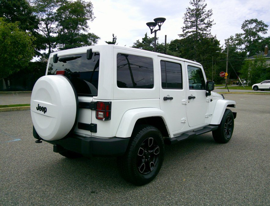 Used 2018 Jeep Wrangler Unlimited Sahara AWD/4WD image 96