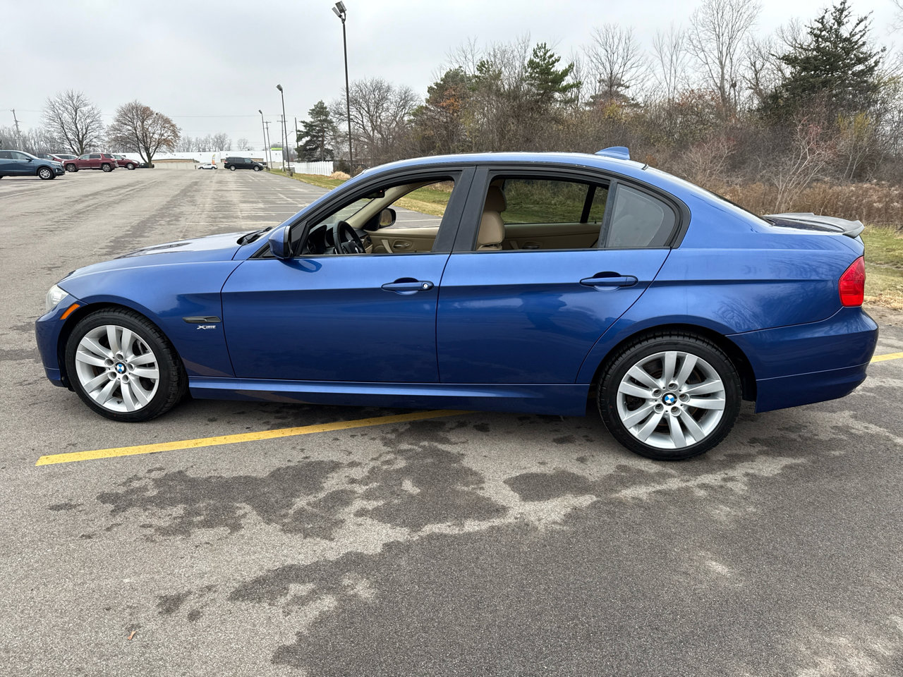 Used 2009 BMW 335i xDrive 4dr Sdn 335i xDrive AWD image 8