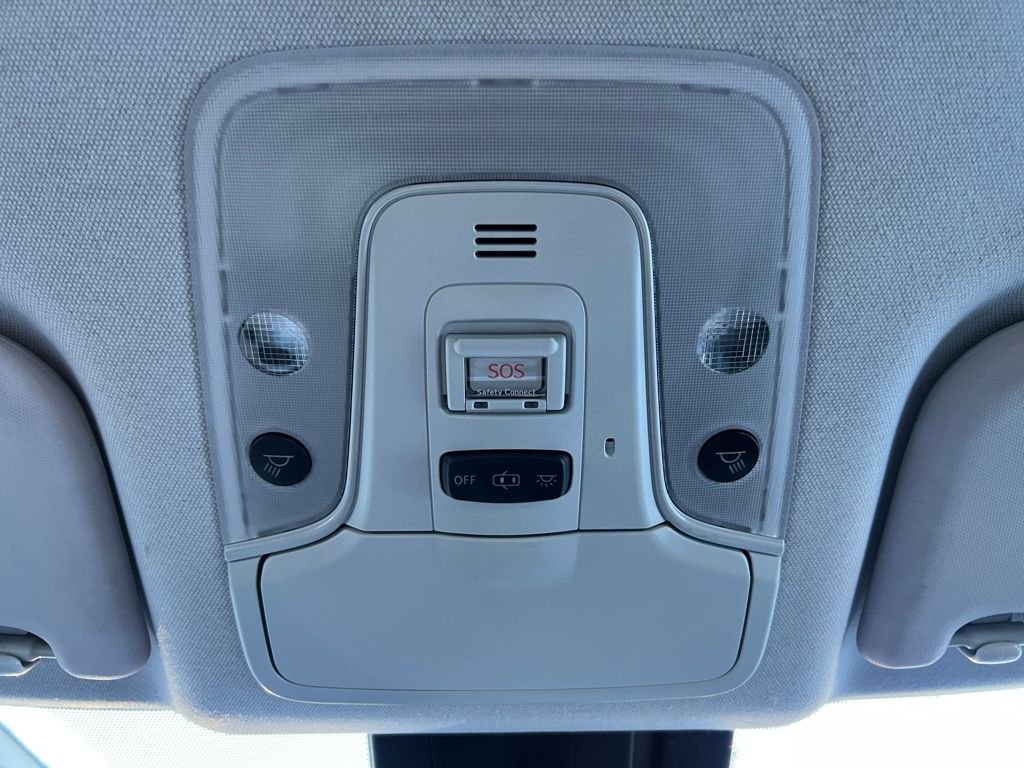 Certified 2017 Toyota Prius Prime Advanced image 29