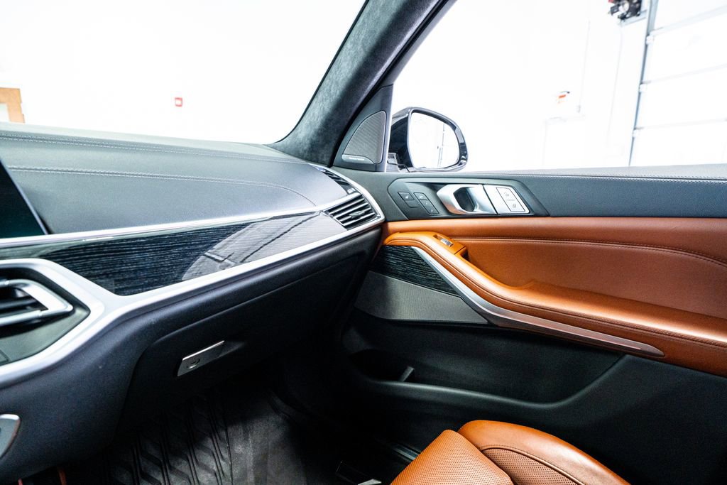 Used 2021 BMW X7 M50i w/ Executive Package AWD/4WD image 53