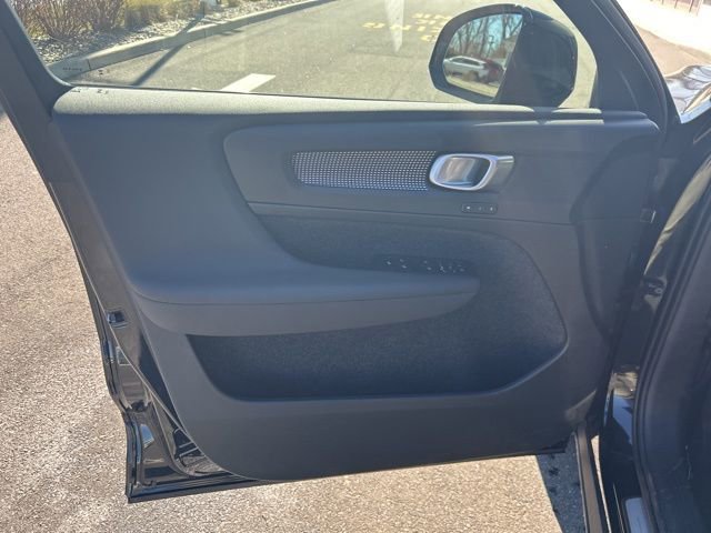 Certified 2025 Volvo XC40 B5 Plus image 16