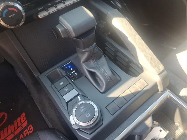Certified 2025 Toyota Tacoma SR5 AWD/4WD image 10