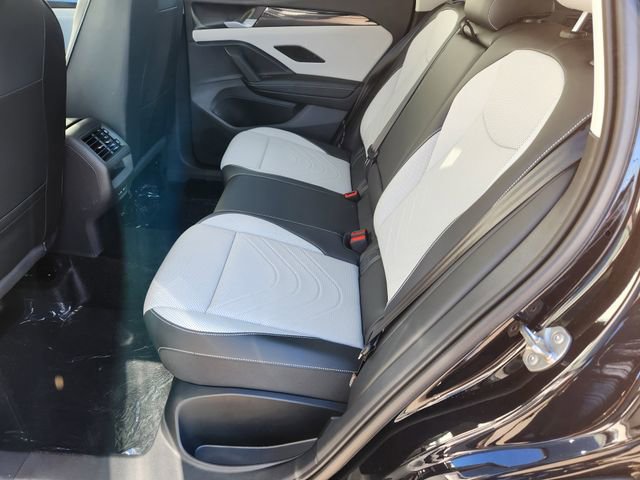 New 2026 Volkswagen Tiguan SE AWD/4WD image 28