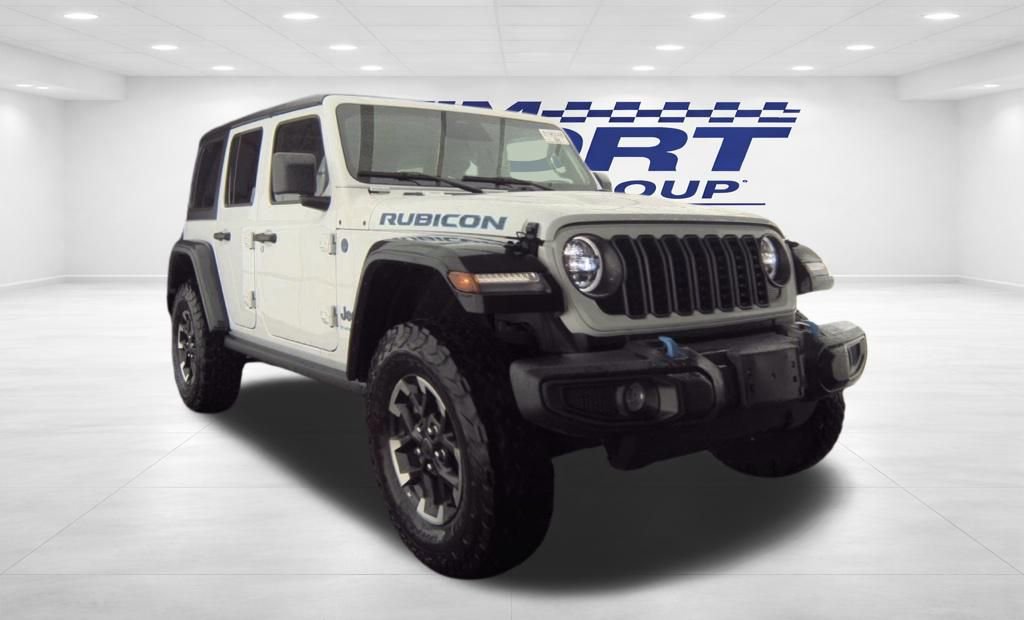 Used 2025 Jeep Wrangler Unlimited Rubicon 4xe w/ Convenience Group image 4