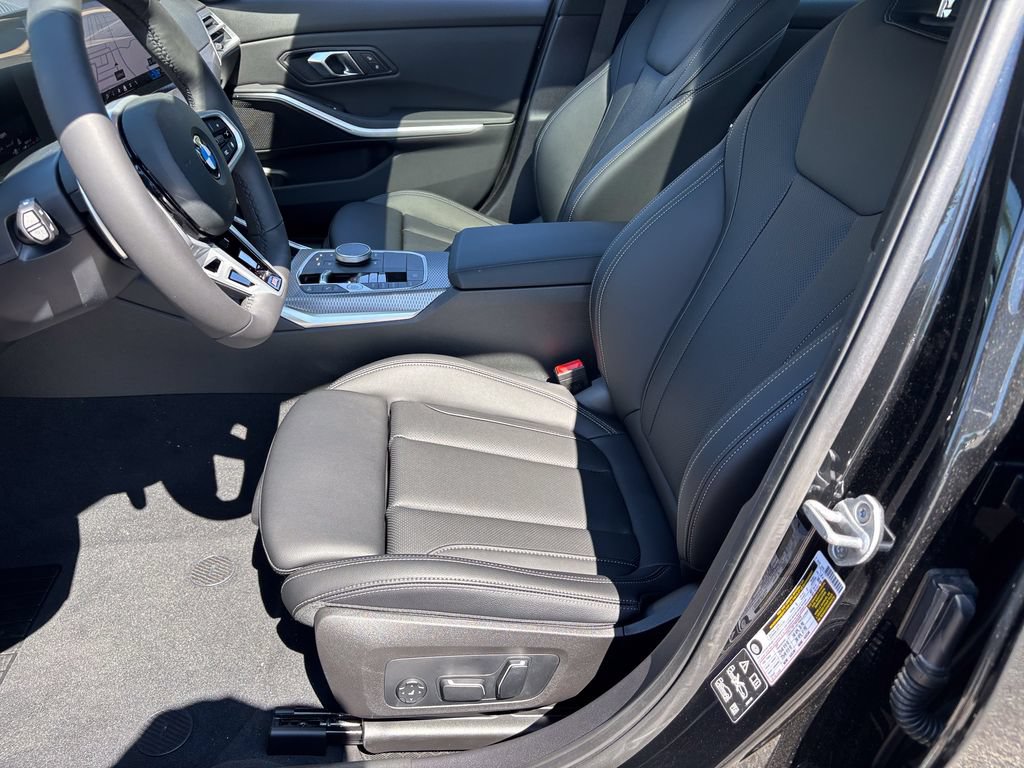 New 2026 BMW 330i xDrive Sedan w/ M Sport Package AWD/4WD image 13