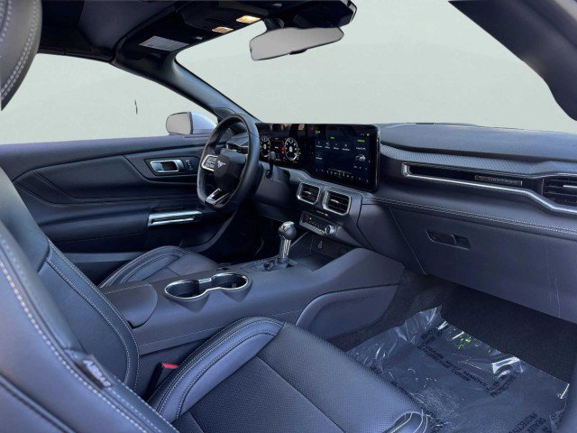 Used 2025 Ford Mustang Premium image 37