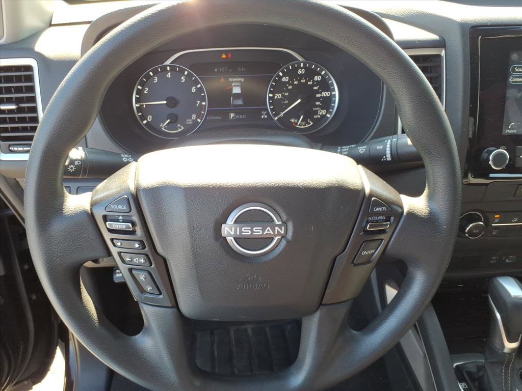 Used 2023 Nissan Frontier SV image 28