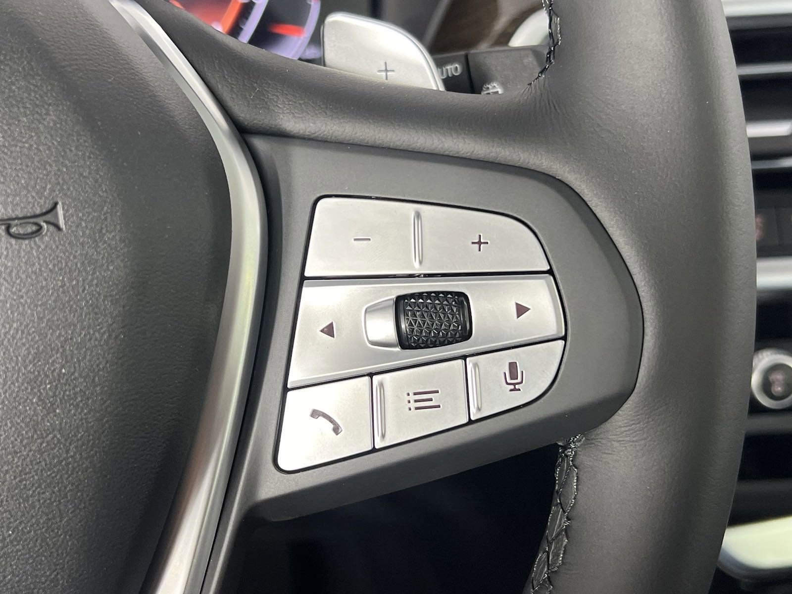 Used 2024 BMW X3 sDrive30i w/ Premium Package w/ZPA image 26