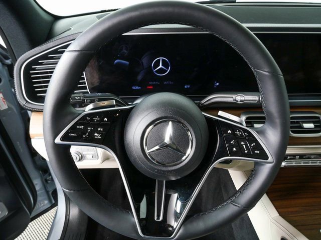 Used 2024 Mercedes-Benz GLE 450 4MATIC image 9
