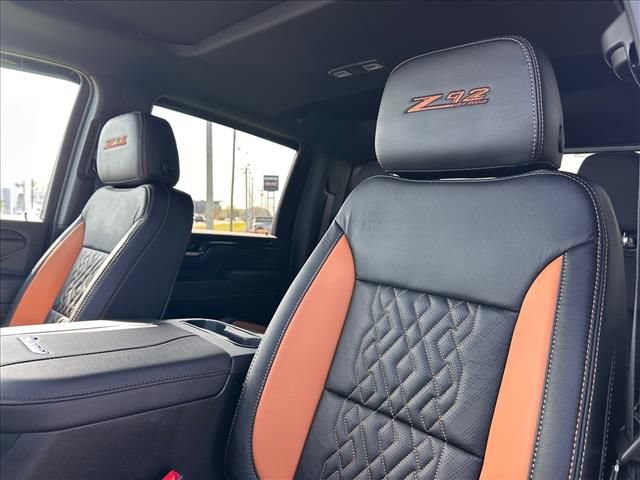 New 2026 GMC Sierra 2500 AT4 w/ Technology Package AWD/4WD image 29