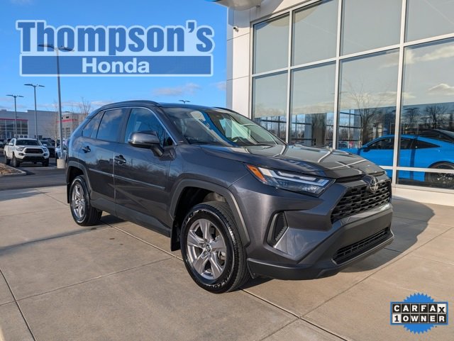 Used 2022 Toyota RAV4 XLE video 1