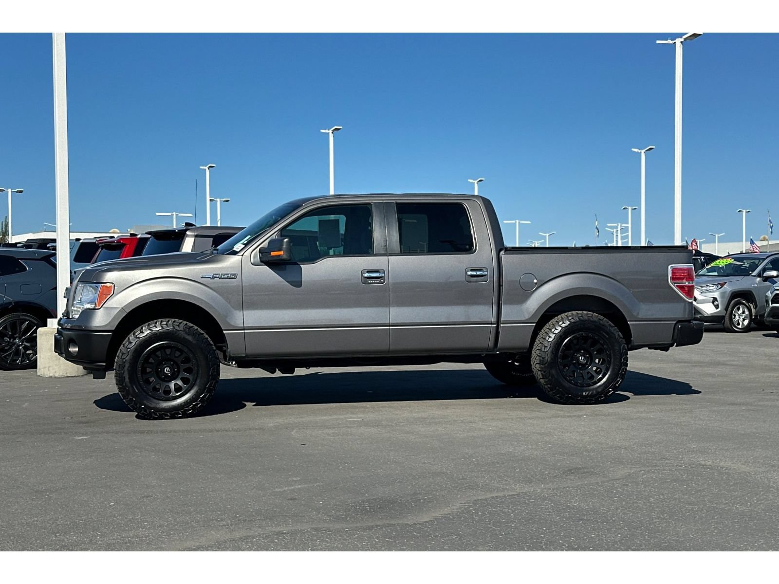 Used 2013 Ford F150 XLT w/ XLT Chrome Pkg RWD image 7