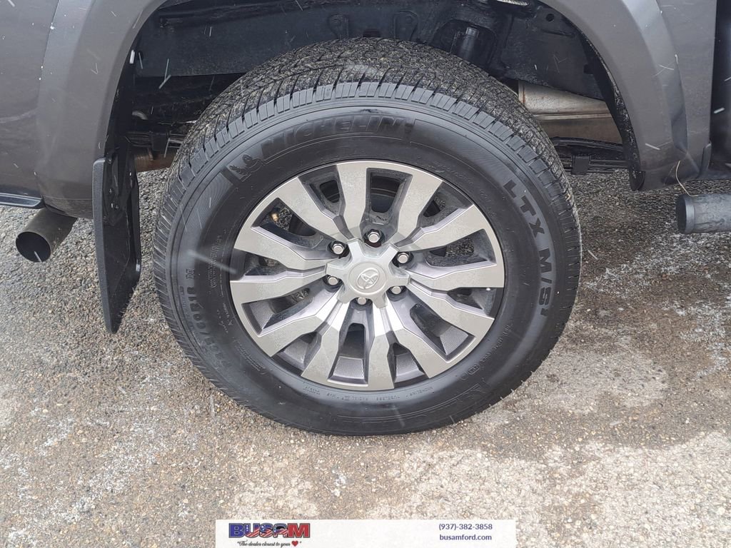 Used 2023 Toyota Tacoma Limited image 5