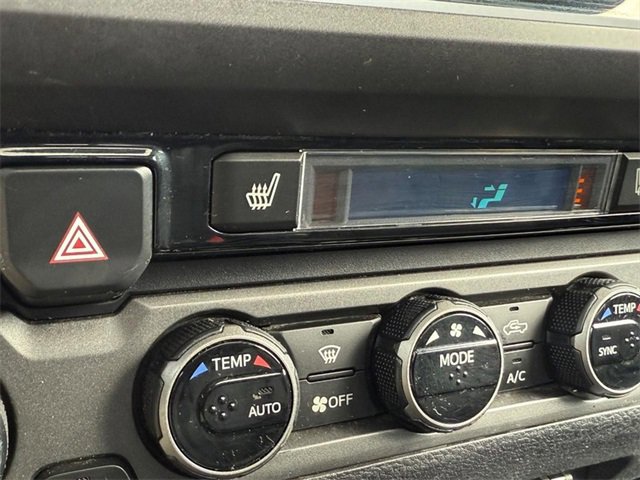 Used 2016 Toyota Tacoma TRD Sport image 22