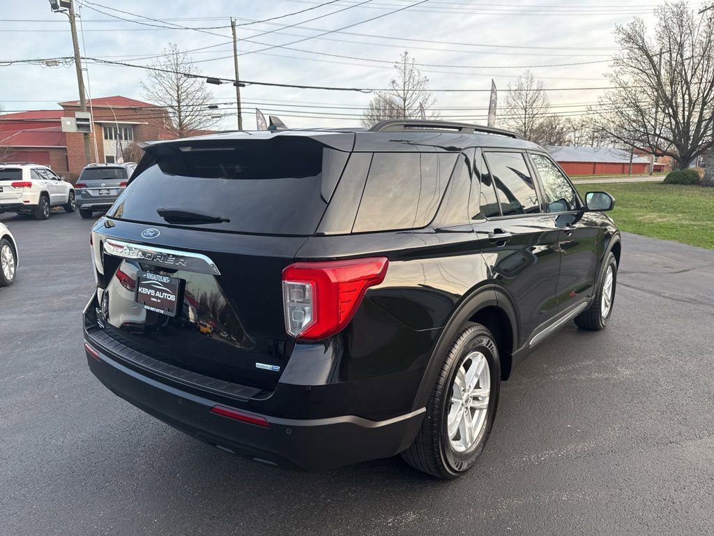 Used 2020 Ford Explorer XLT AWD/4WD image 5