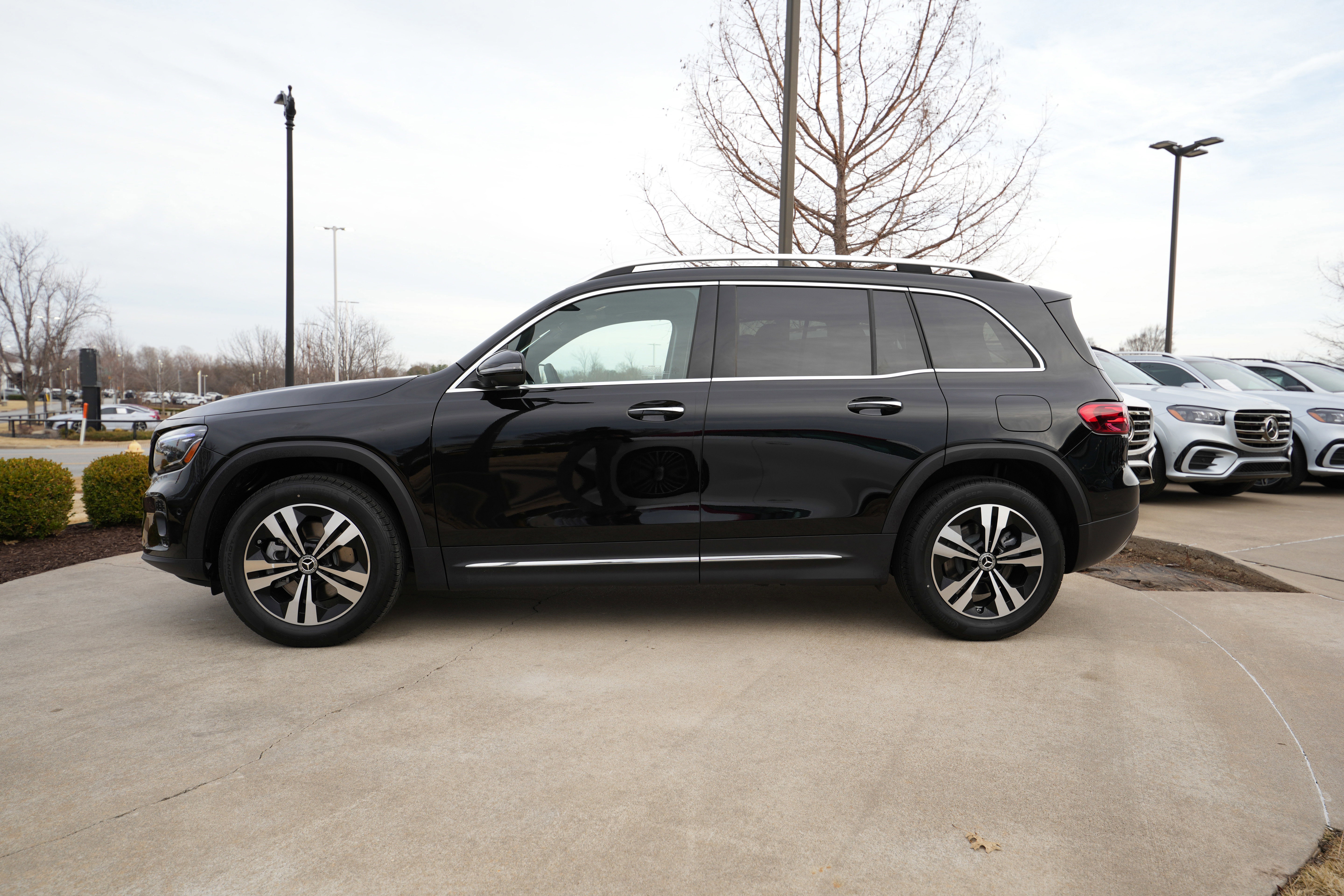 New 2026 Mercedes-Benz GLB 250 4MATIC image 4