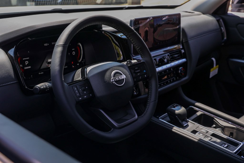 New 2026 Nissan Pathfinder SL FWD image 14