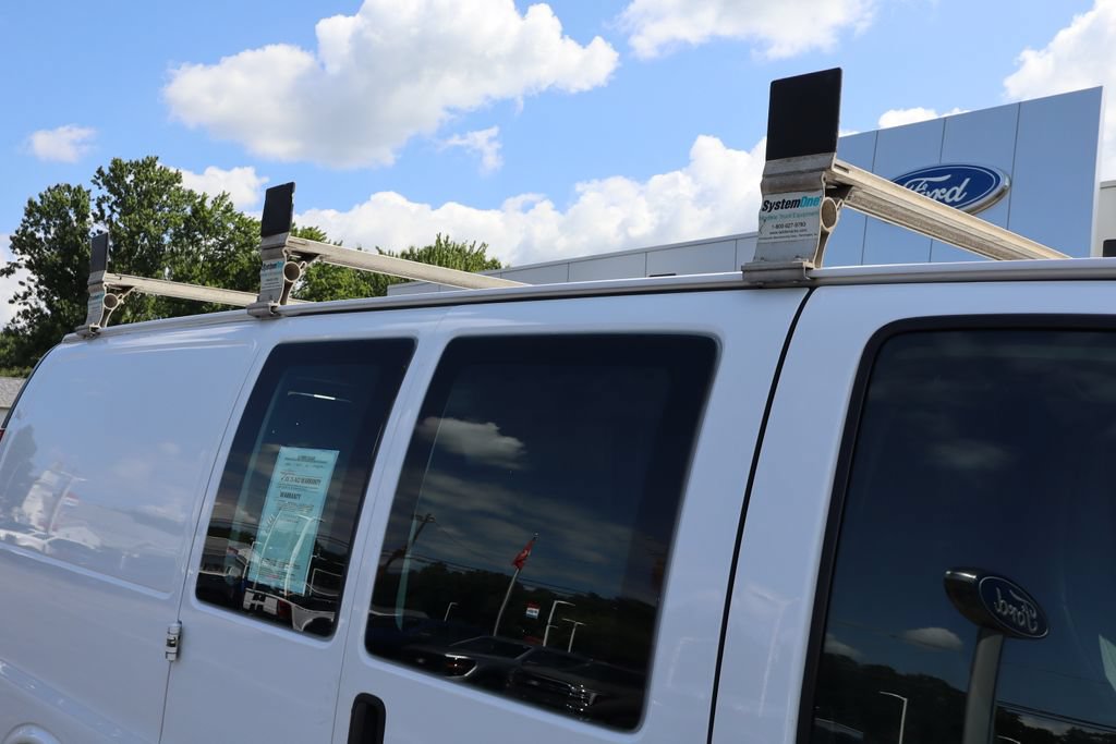 Used 2021 Chevrolet Express 2500 w/ Driver Convenience Package RWD image 16