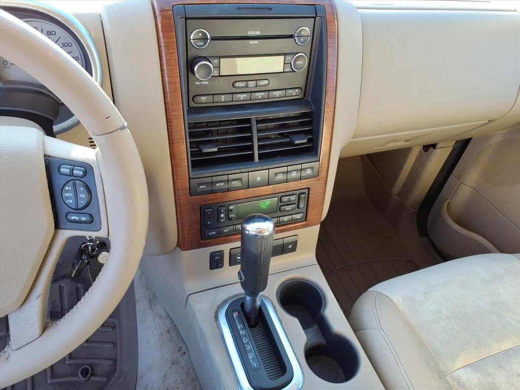 Used 2010 Ford Explorer Eddie Bauer image 25